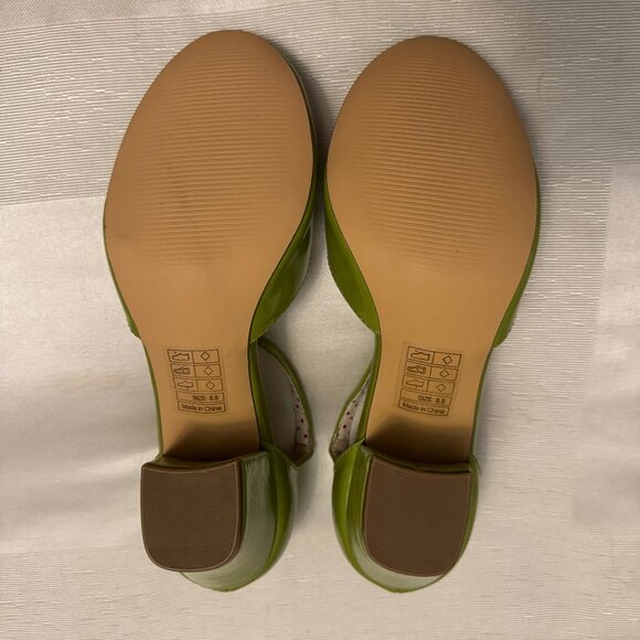 B.A.I.T. – “Robbie” Celery Green Vintage/Retro-Inspired T-Strap Shoes (Size 8.5) - Picture 4 of 6